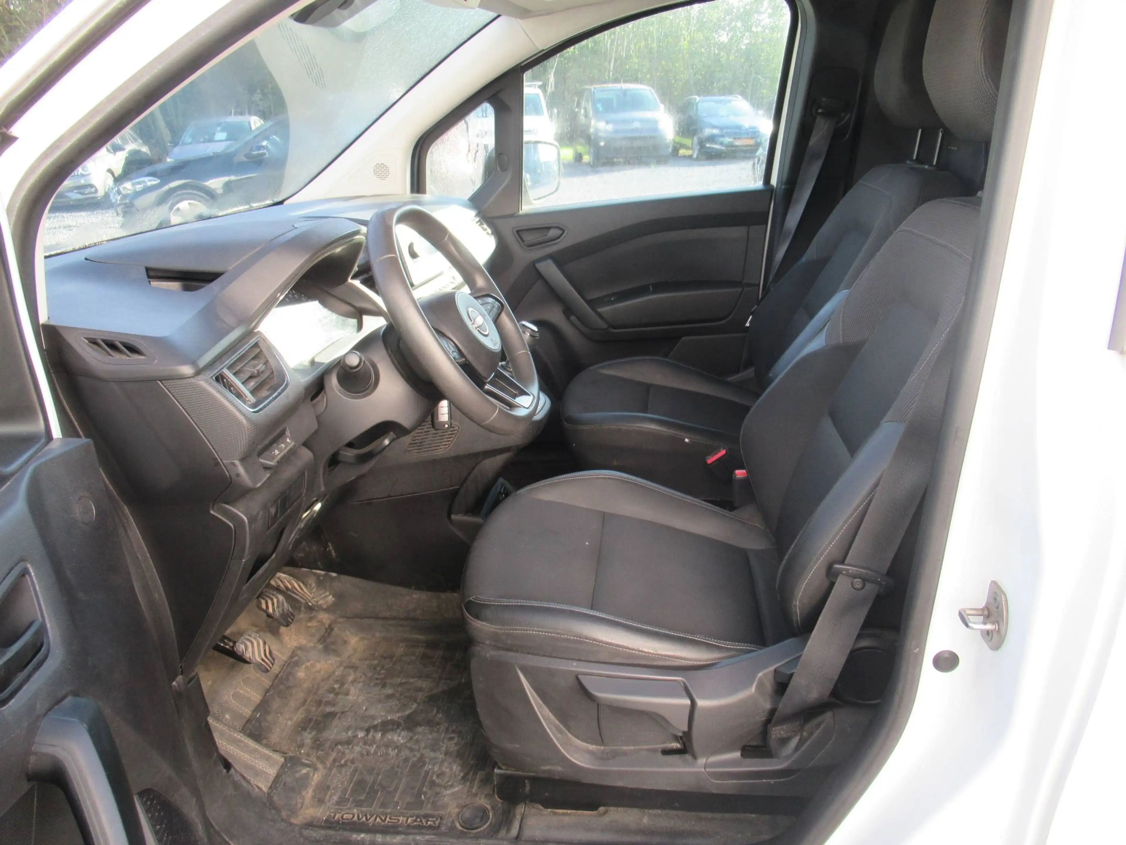 Nissan Townstar 1.4 DiG-T Acenta / Airco / 1/2 leder / PDC / ... — photo 12