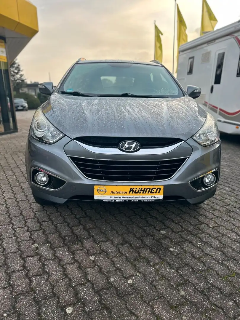 Hyundai iX35 1.6 Comfort 2WD Gris - 2
