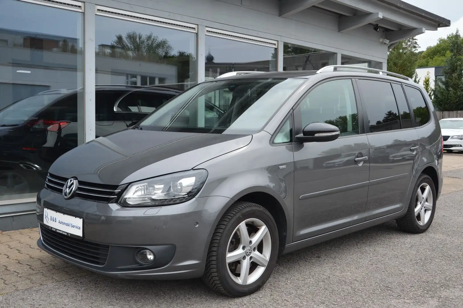 Volkswagen Touran 2.0 BMT*7SITZE*MATCH*NAVI*SHZ*PDC*XENON* Gris - 1