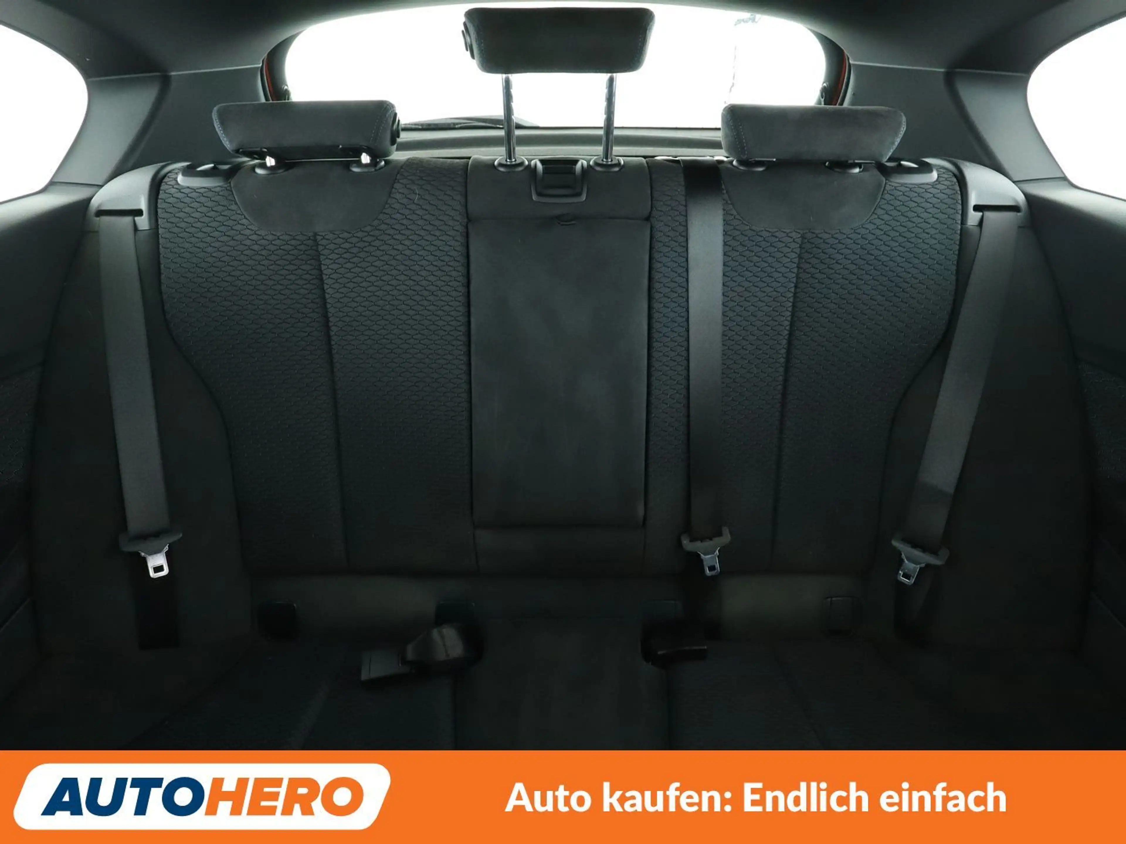 BMW 140 M140i xDrive Special Edition Aut.*NAVI*LED*TEMPO* — photo 15