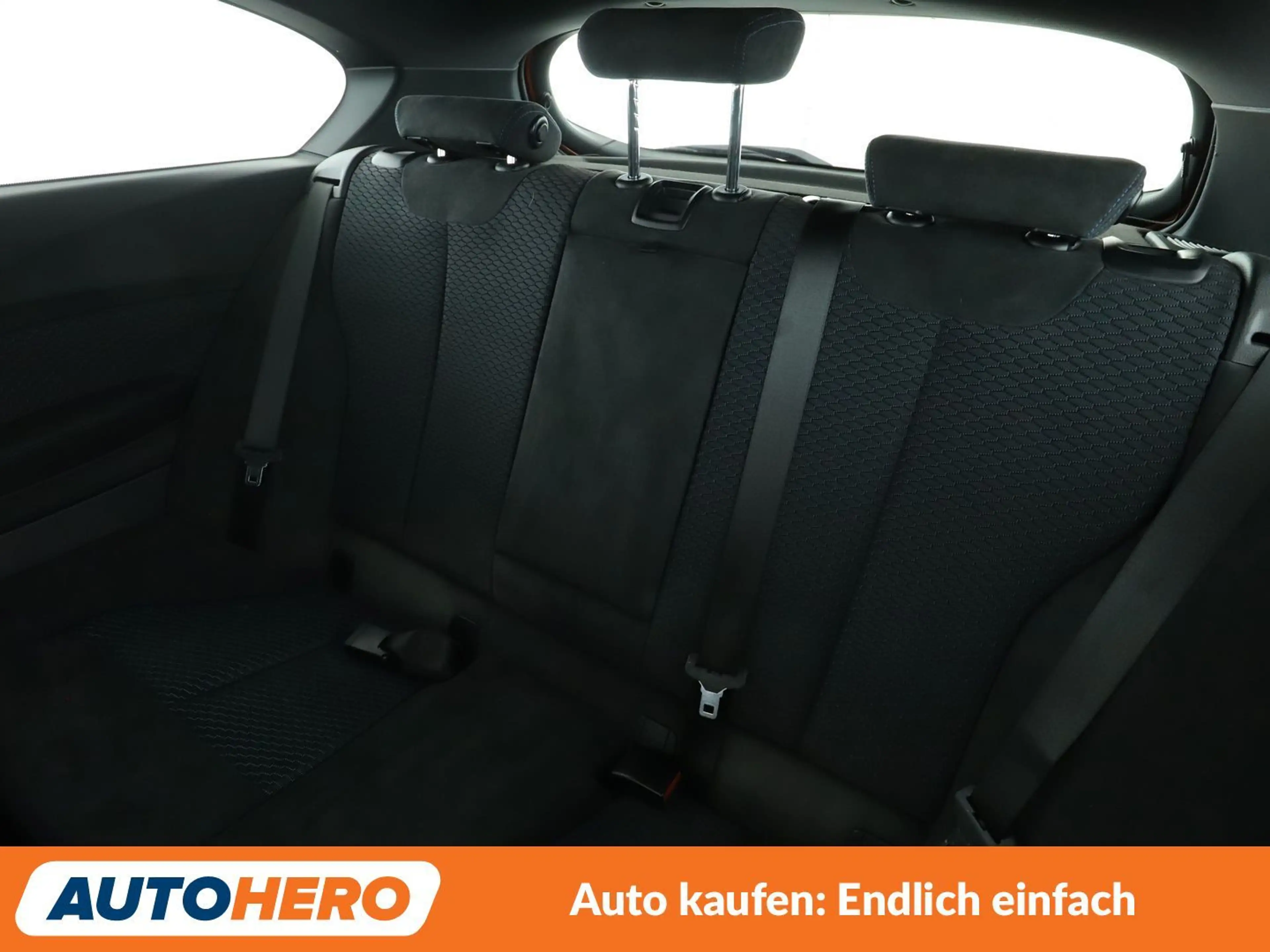 BMW 140 M140i xDrive Special Edition Aut.*NAVI*LED*TEMPO* — photo 14