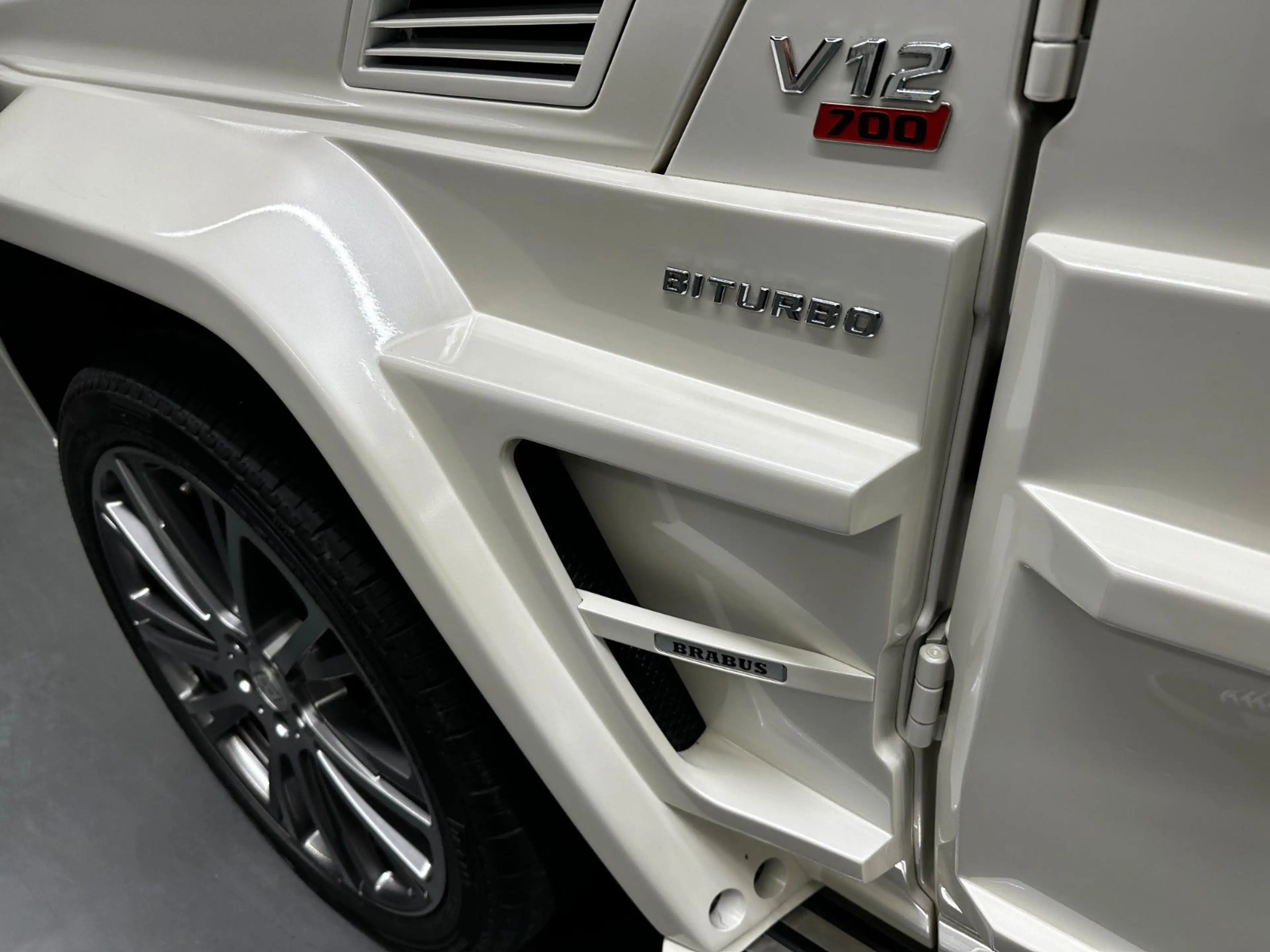 Mercedes-Benz G 65 AMG G65 AMG*BRABUS G700*WIDESTAR*INDIVIDUAL*FOND*22" — photo 3