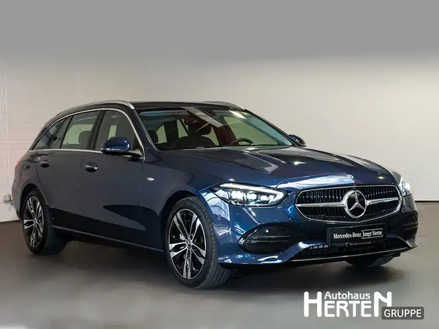 Mercedes-Benz 300 view 3