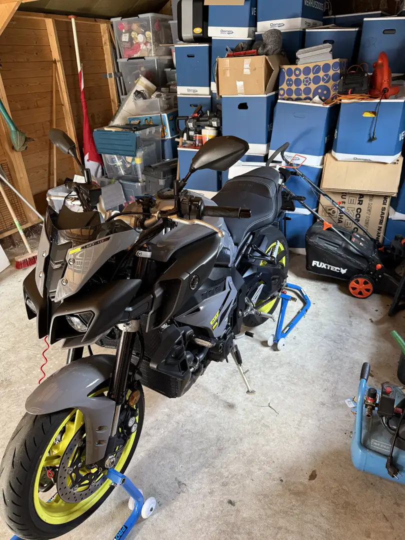 Yamaha MT-10 - 2