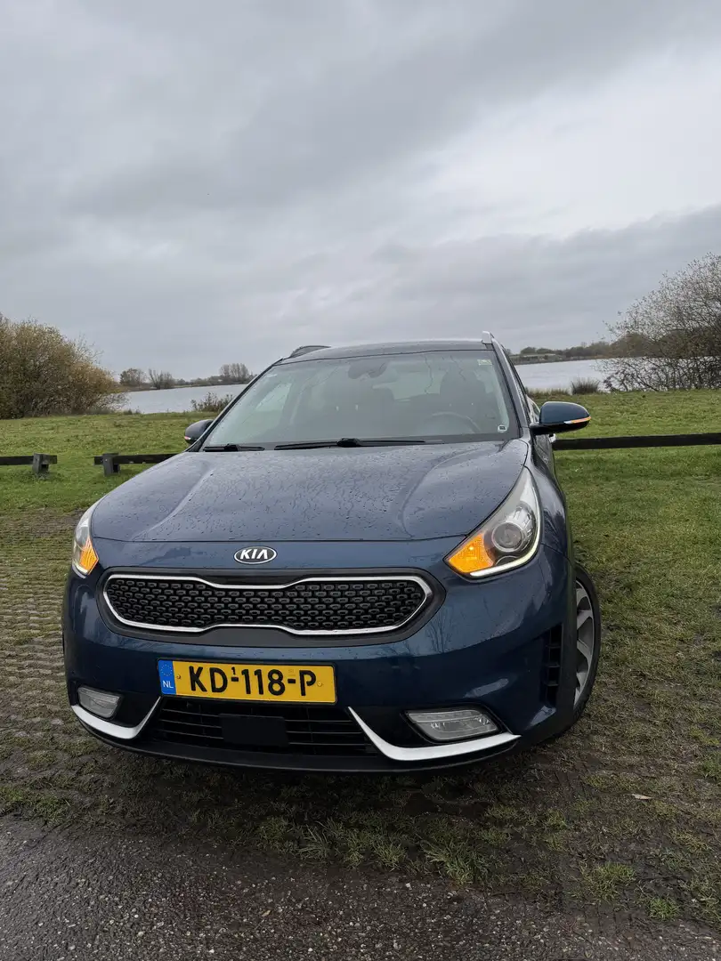 Kia Niro 1.6 GDi H. Execut.L Albastru - 1