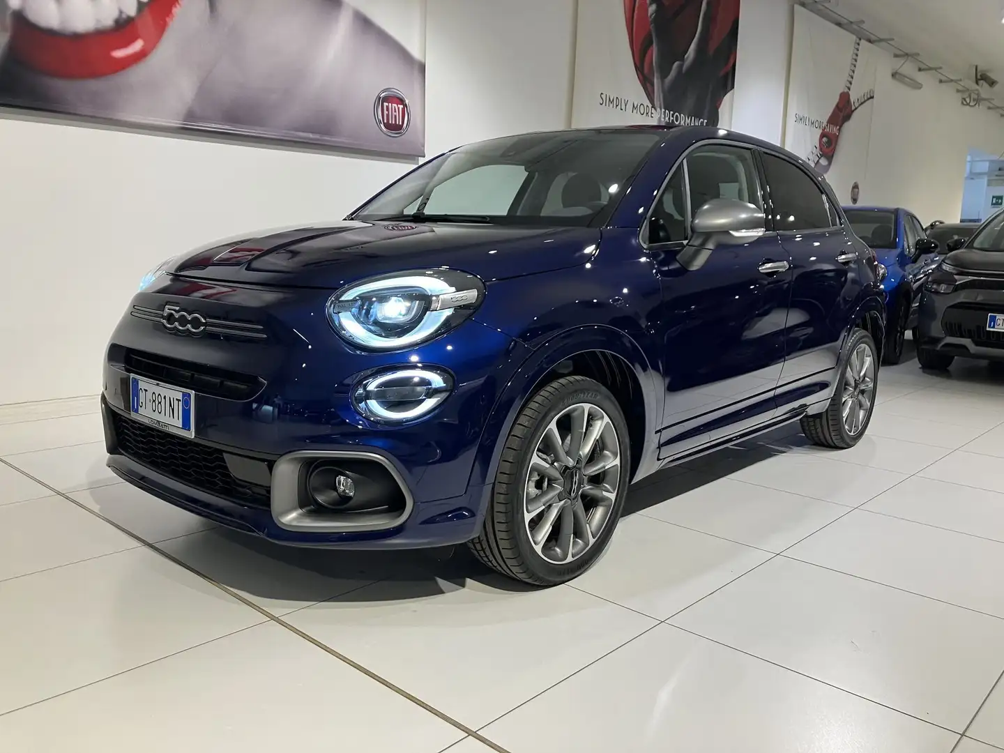 Fiat 500X 1.5 T4 Hybrid 130 CV DCT Sport Blau - 1