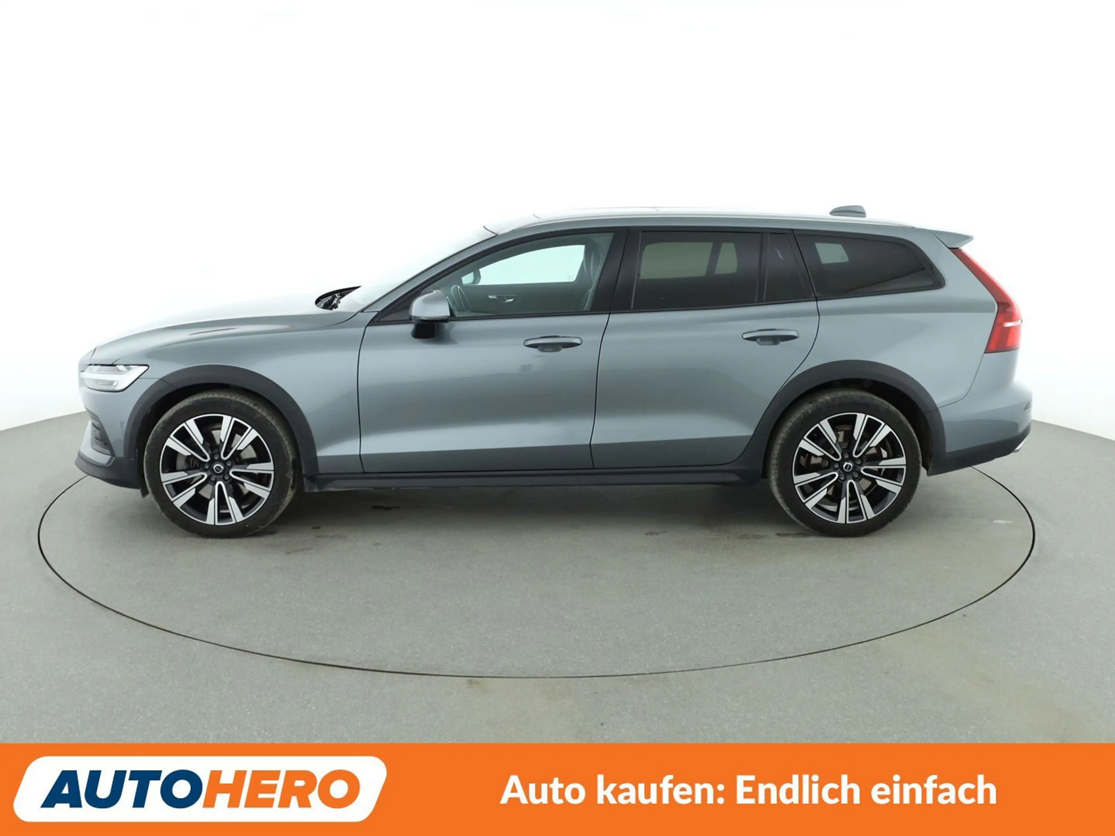 Volvo V60 Cross Country 2.0 T5 Pro AWD Aut.*NAVI*LED*TEMPO*PDC*SHZ* — photo 3