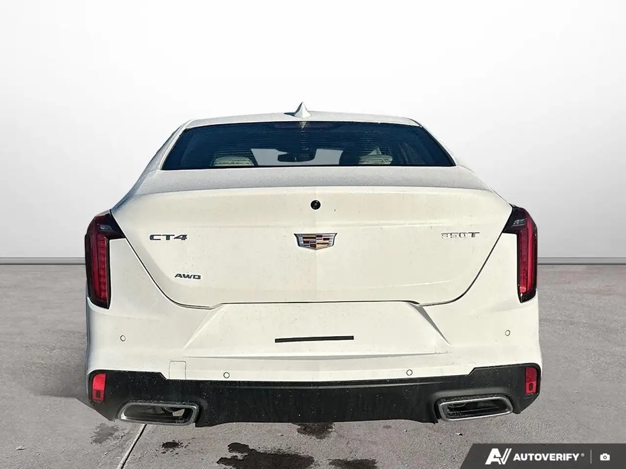 Cadillac CT4 снимка Cadillac CT4