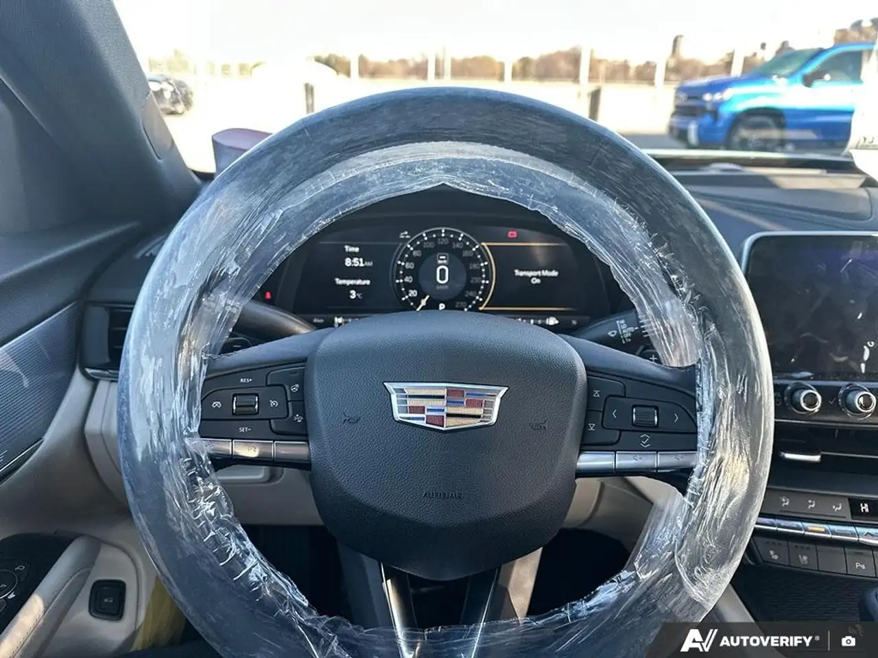 Cadillac CT4 снимка Cadillac CT4