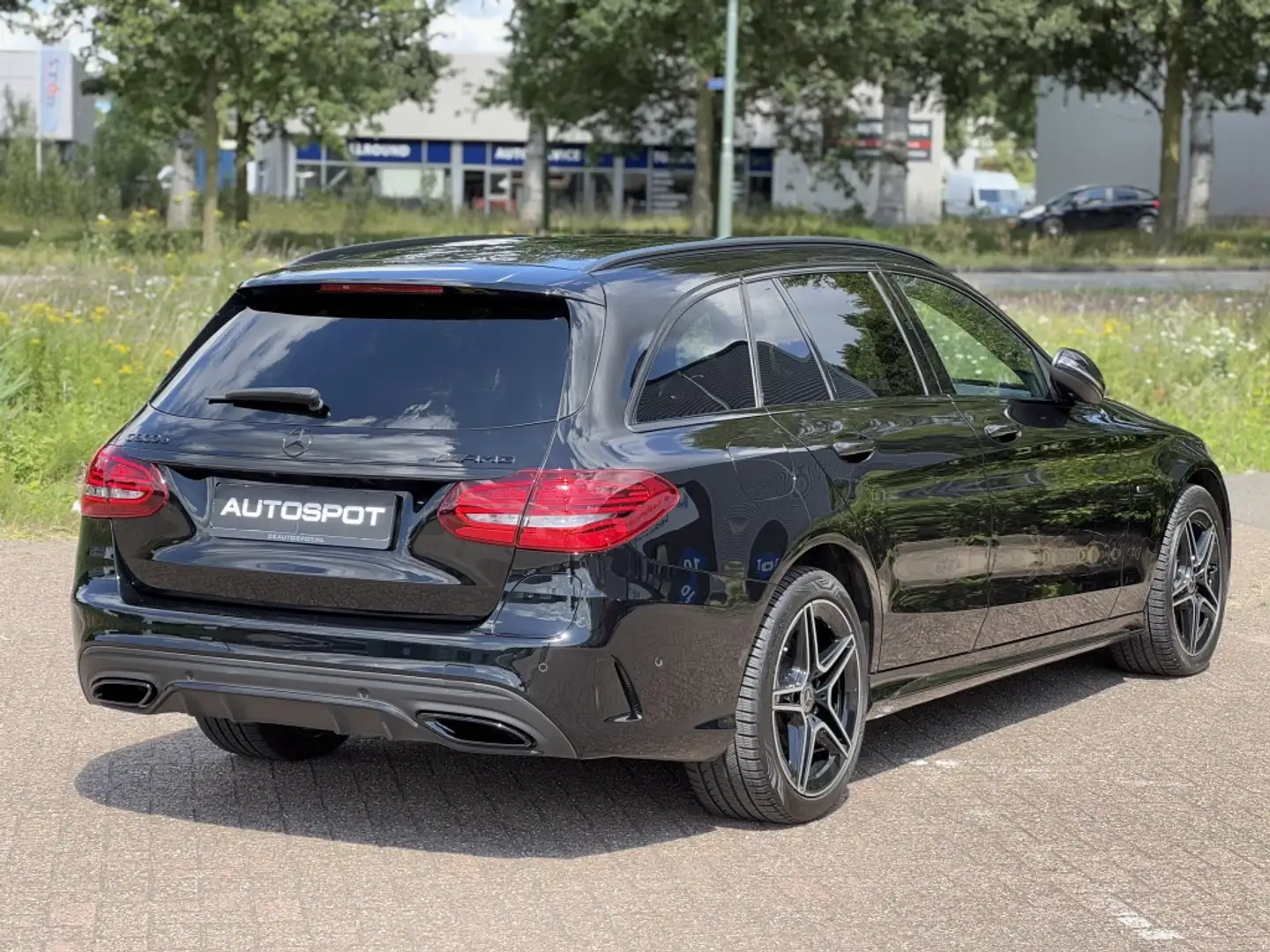 Mercedes-Benz C 300 Estate e AMG Memory Burmester Massage Zwart - 2