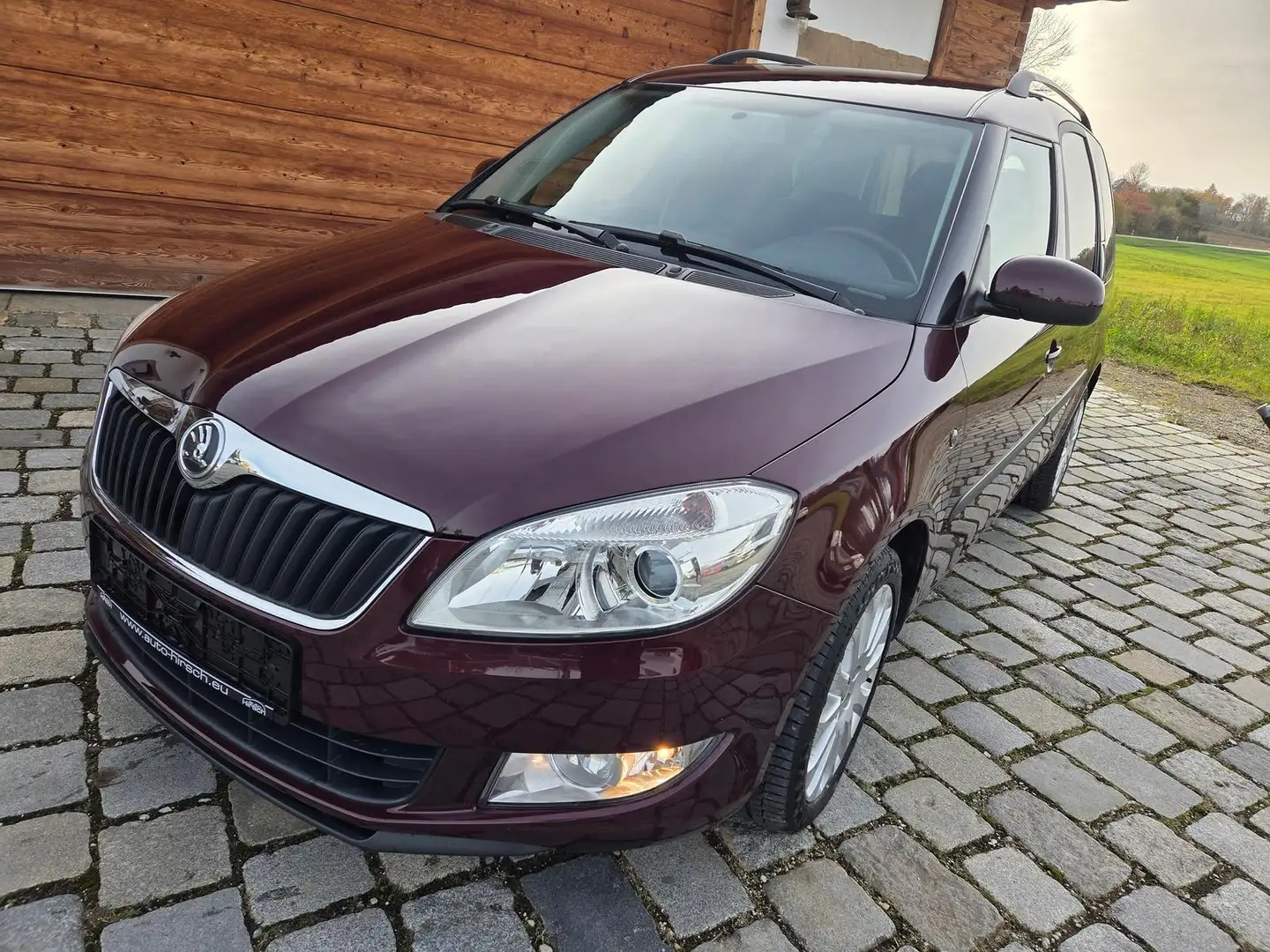 Skoda Roomster Ambition Plus Edition AHK Shzg PDC Rot - 1