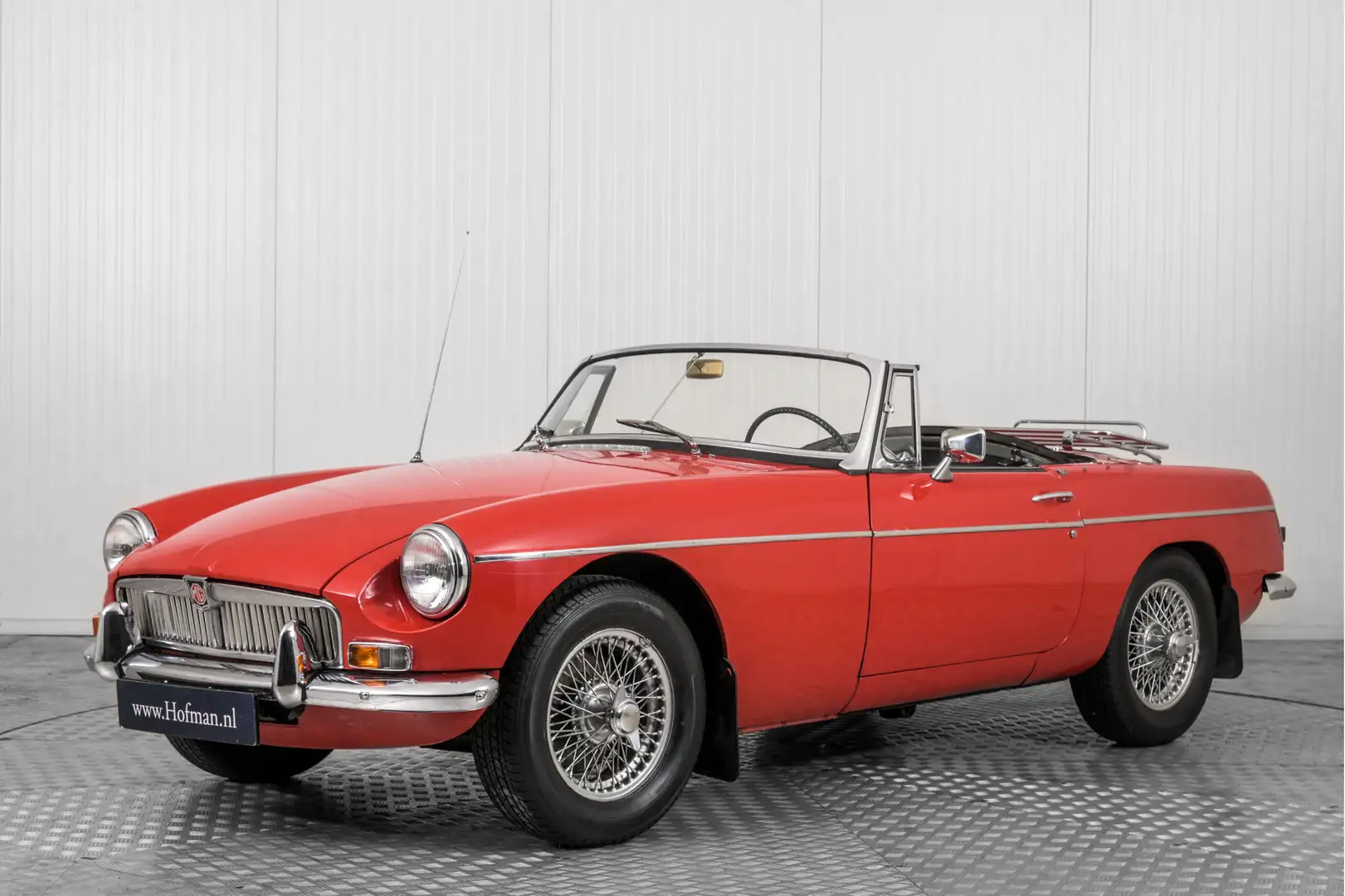 MG B type 1.8 Roadster Overdrive Rouge - 1