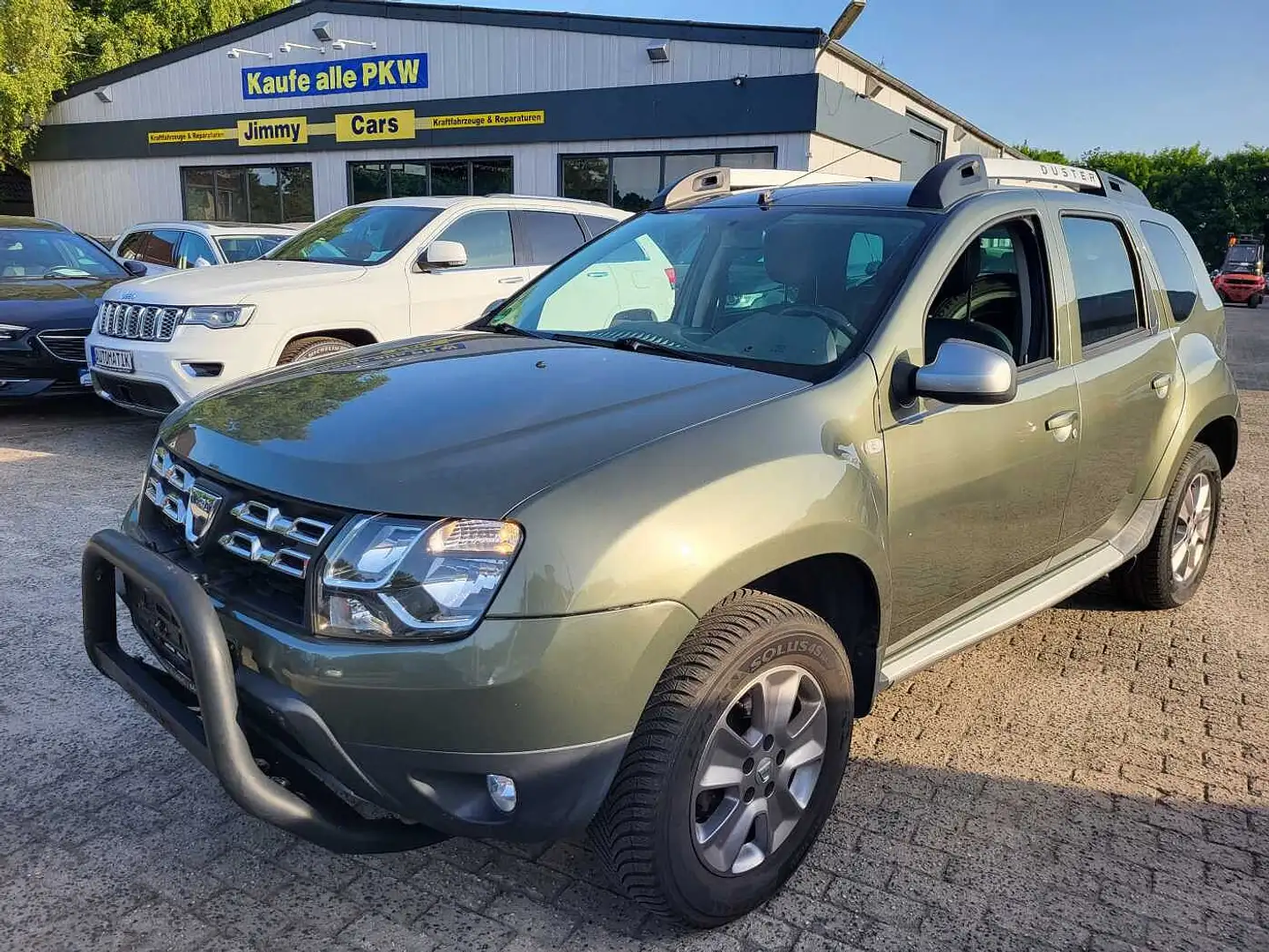 Dacia Duster TCe 125 4x2 Laureate Grün - 1