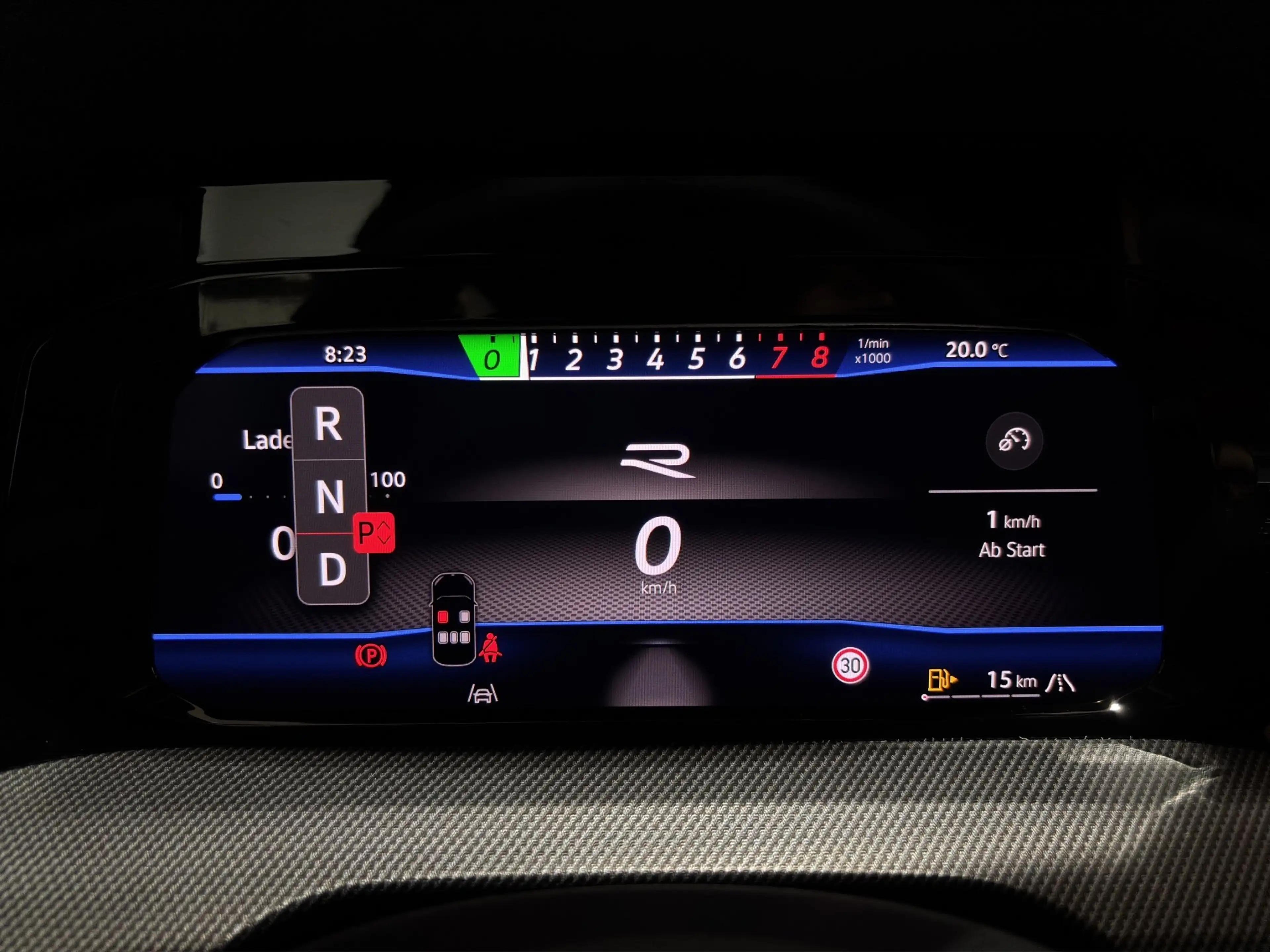 Volkswagen Golf Variant Golf VIII Variant R 2.0 TSI 4M Black ACC AHK LED — photo 13