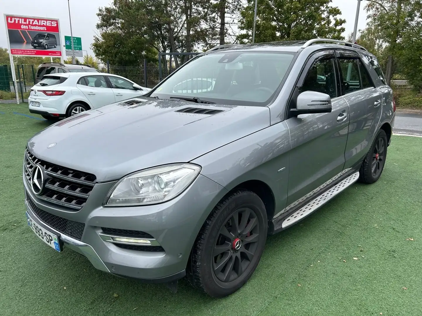 Mercedes-Benz ML 350 350 BlueTEC 258ch 7G-Tronic 4MATIC Gris - 1