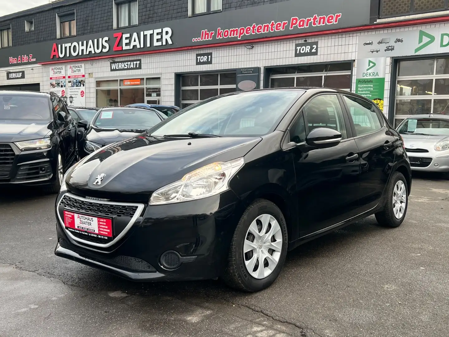 Peugeot 208 Access*TÜV*INS* Schwarz - 1