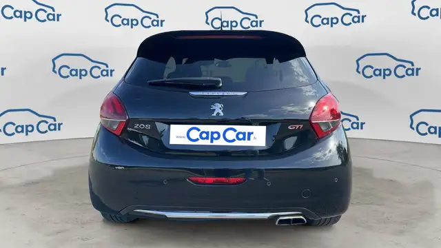 Peugeot 208 view 3