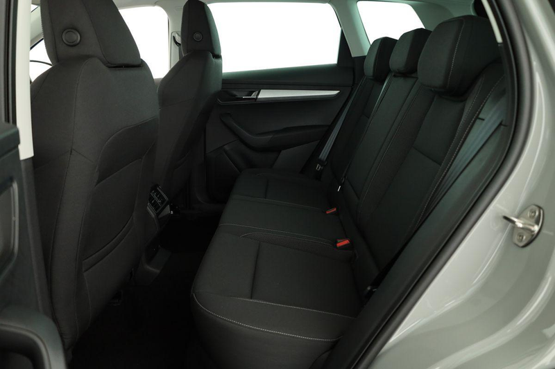 Skoda Karoq Selection 4x4 2.0 TDI DSG Selection, AHK, LED, ... — photo 11