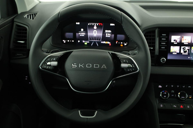 Skoda Karoq Selection 4x4 2.0 TDI DSG Selection, AHK, LED, ... — photo 5