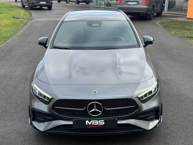 Mercedes-Benz A 200 A 200d *AMG *FEUX LED *LED INT *CAMERA *CARPLAY