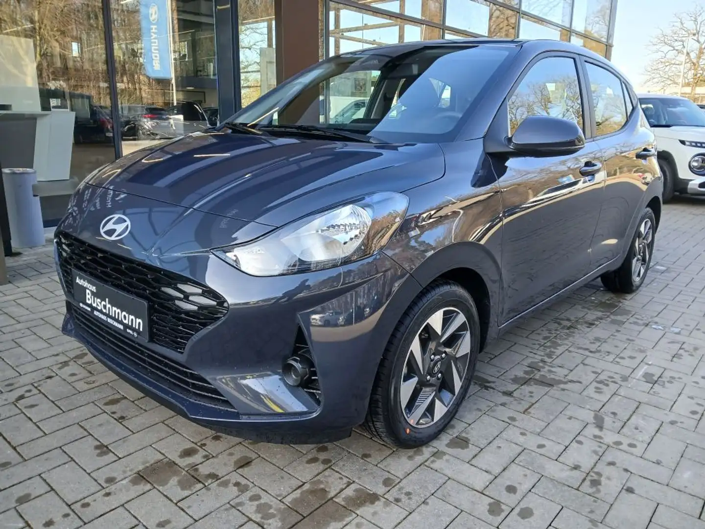 Hyundai i10 1.2 AMT Trend +Komfort-Paket+ Grau - 1