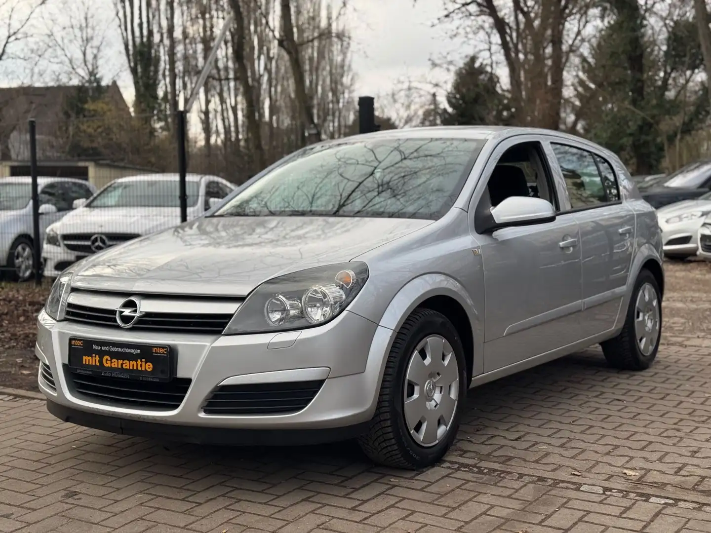 Opel Astra 1.6 Twinport Auto. Tüv & Service Neu Klima Grau - 1