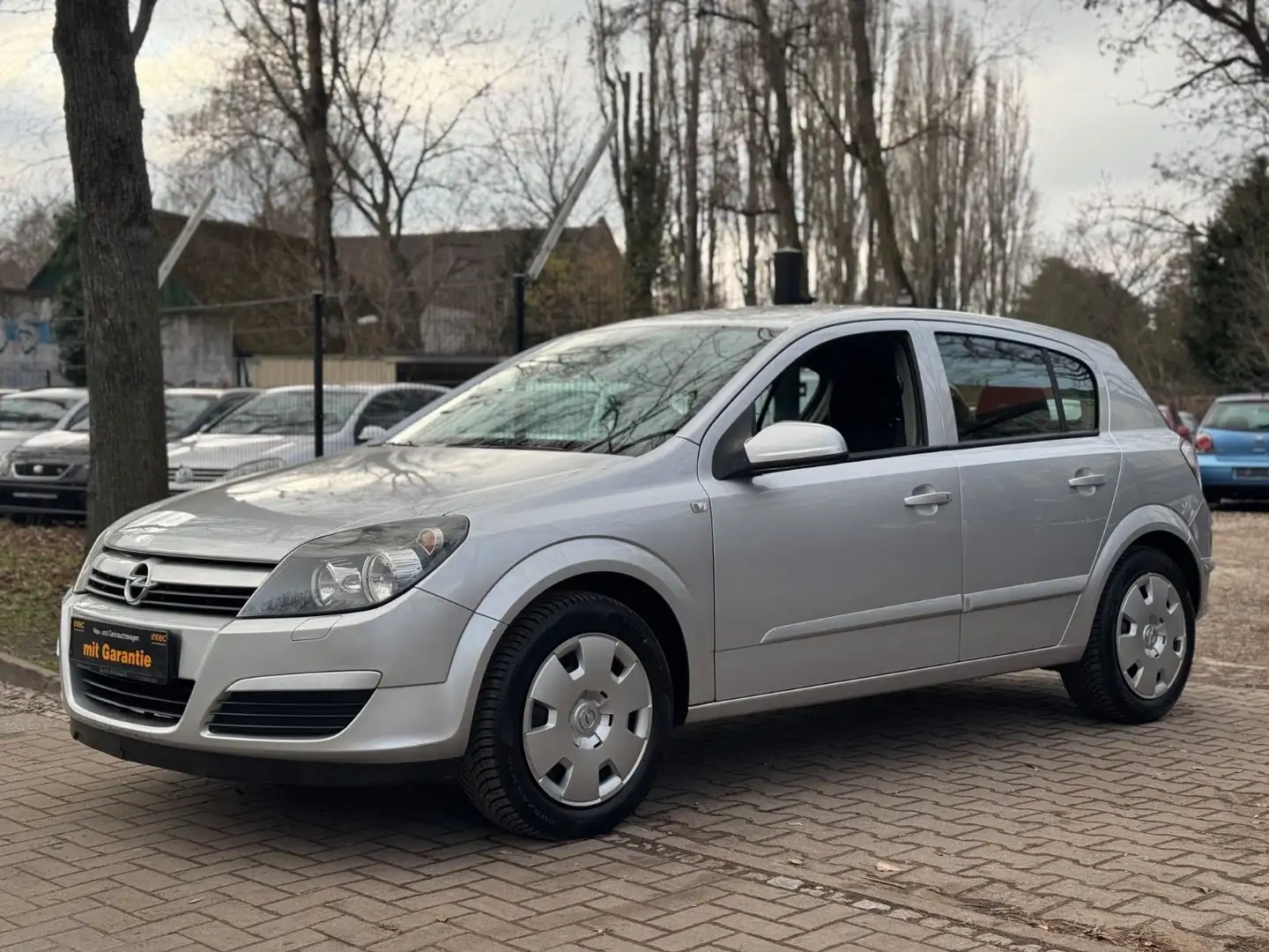 Opel Astra 1.6 Twinport Auto. Tüv & Service Neu Klima Grau - 2