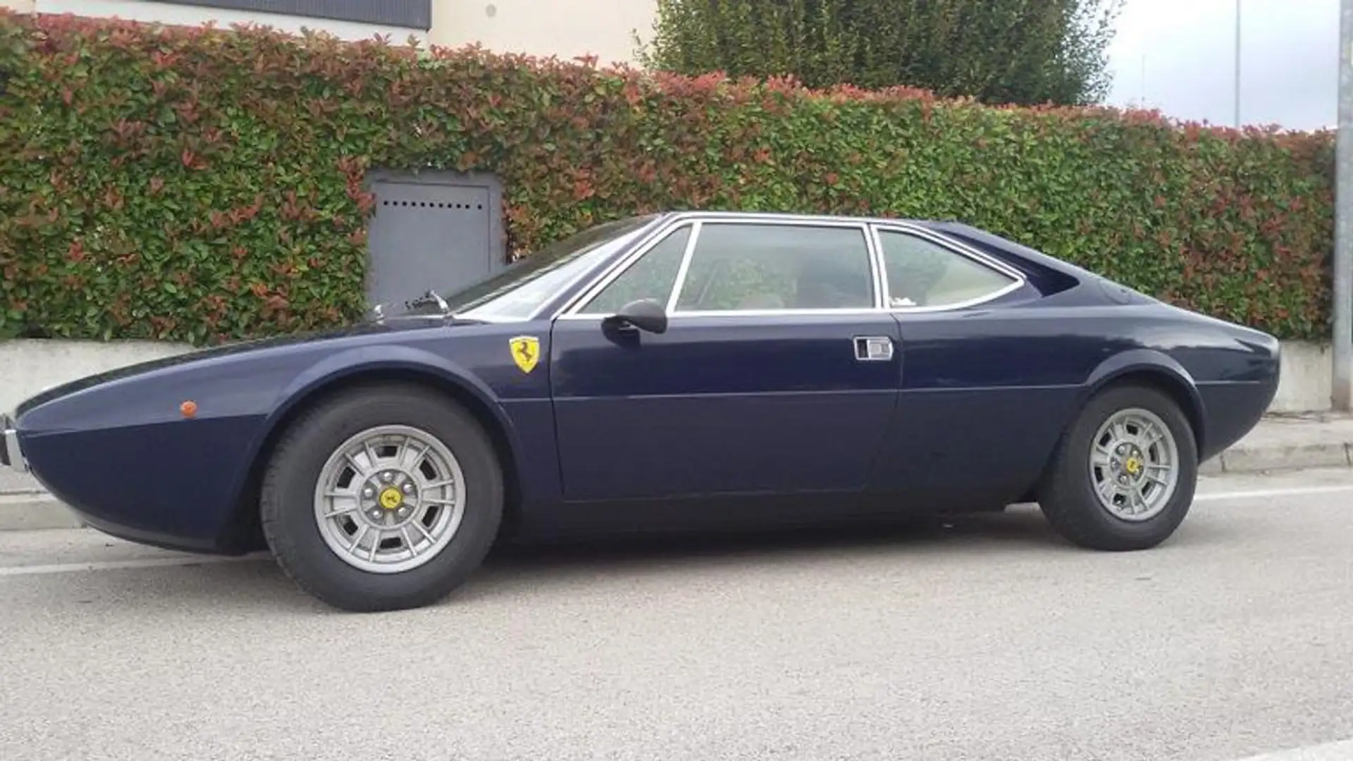 Ferrari Dino GT4 Dino 208 GT/4 Negro - 1