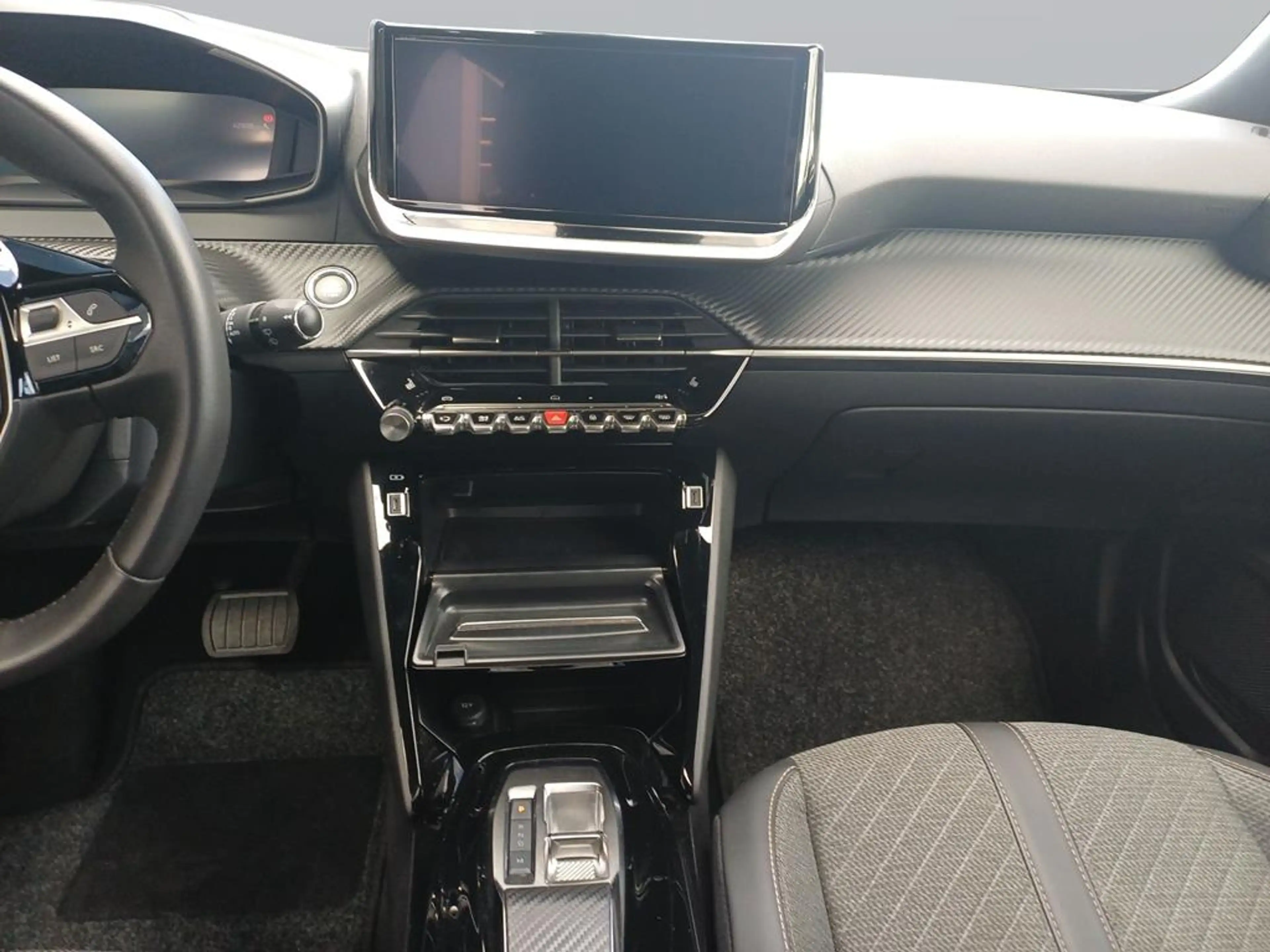 Peugeot 2008 Allure — photo 12