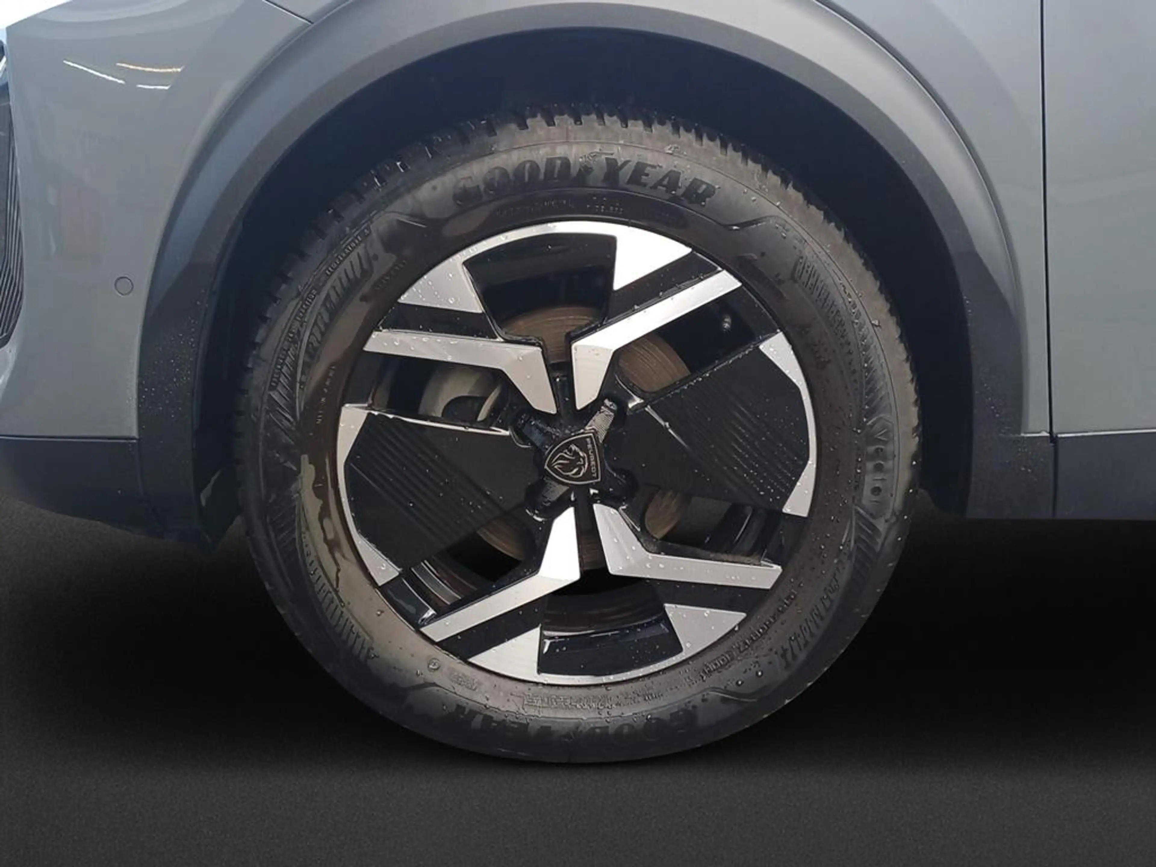 Peugeot 2008 Allure — photo 8
