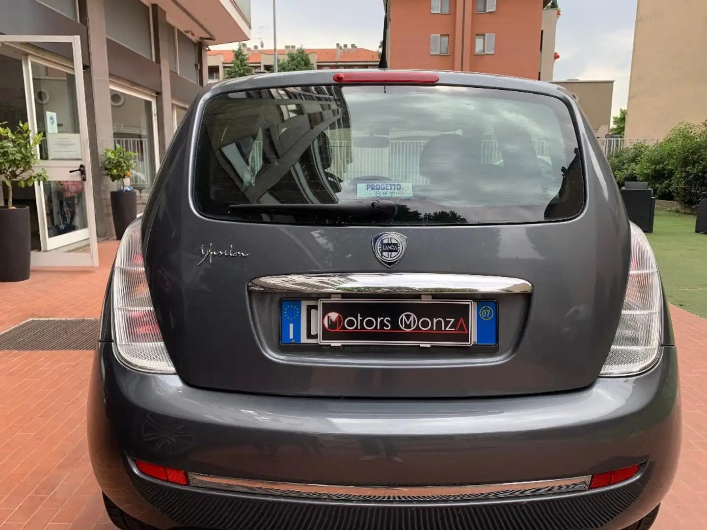 Lancia Ypsilon 1.2 Passion- benzina -anche per neopatentati Grigio - 2