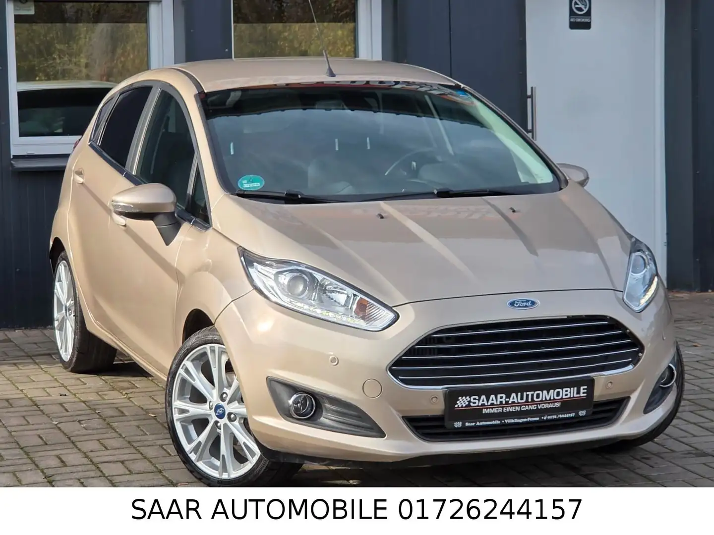 Ford Fiesta Titanium AUTOMATIK/PDC/RF-KAM/EURO6 Geel - 1