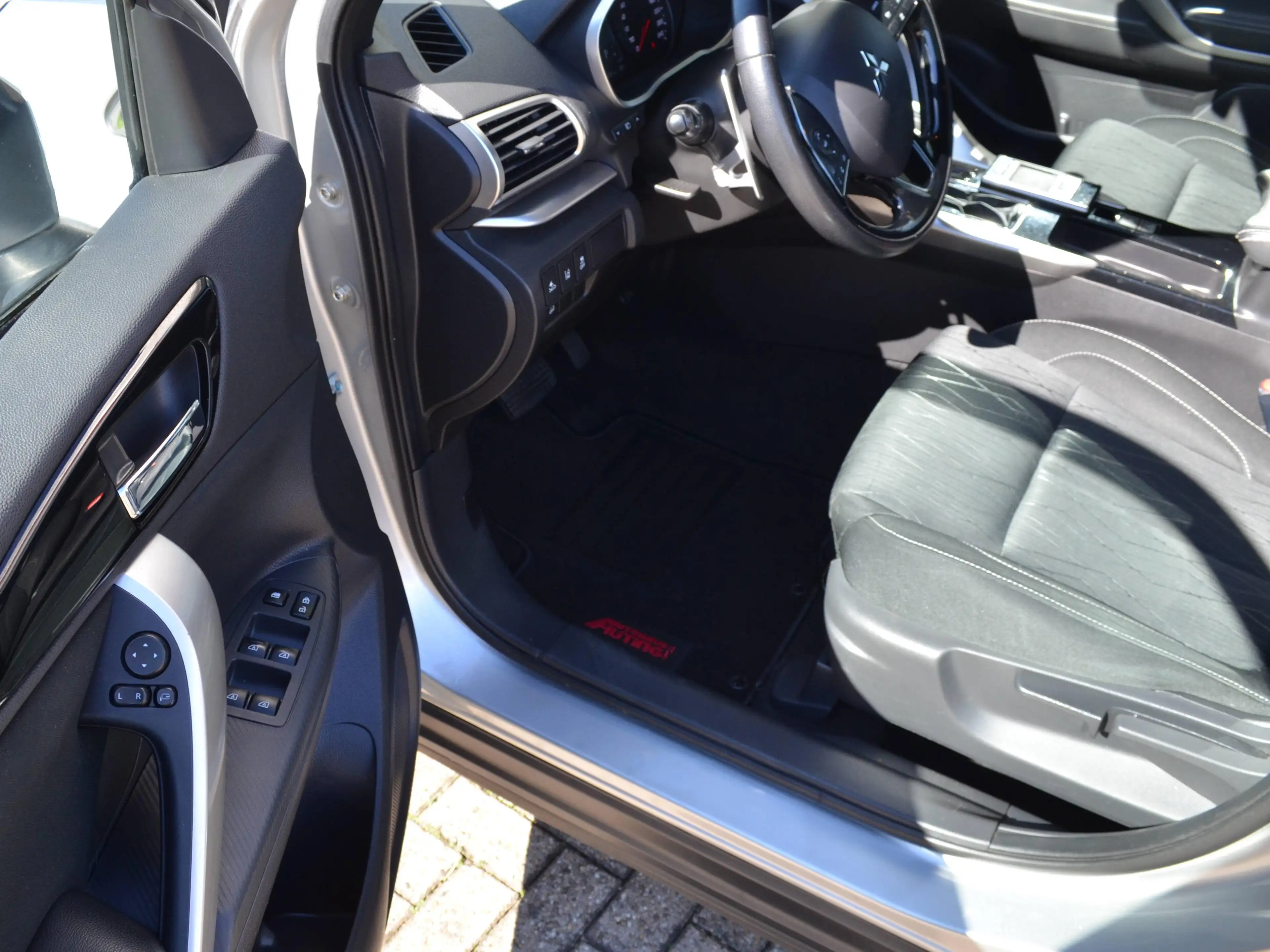 Mitsubishi Eclipse Cross Eclipse Cross 1.5 T-MIVEC 2WD CVT Diamant + — photo 6