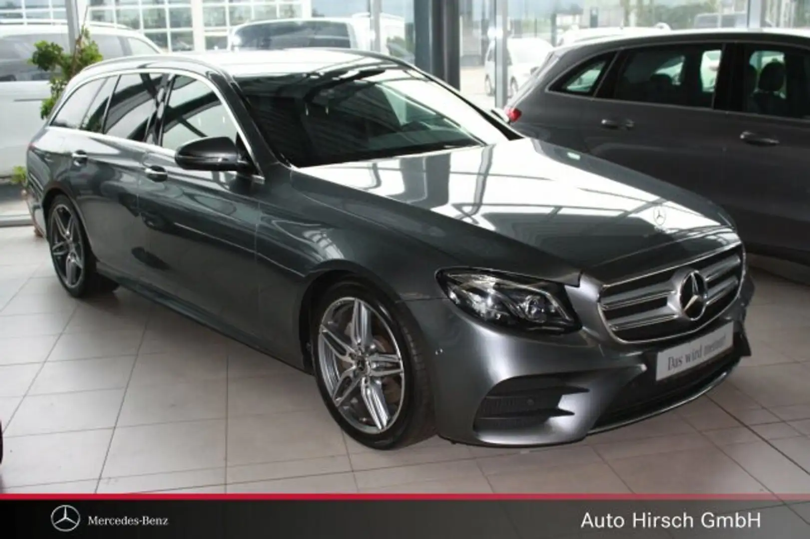 Mercedes-Benz E 220 E 220 d T-Modell AMG Line Exterieur/COMAND APS Gris - 2
