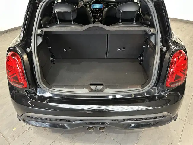 Mini Cooper Cooper view 6