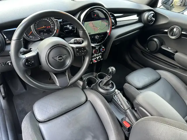 Mini Cooper Cooper view 7