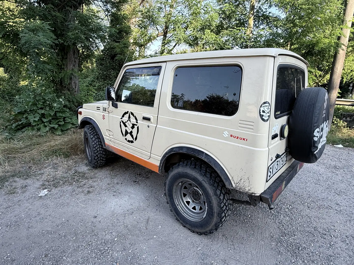 Suzuki SJ Samurai 413 - 2