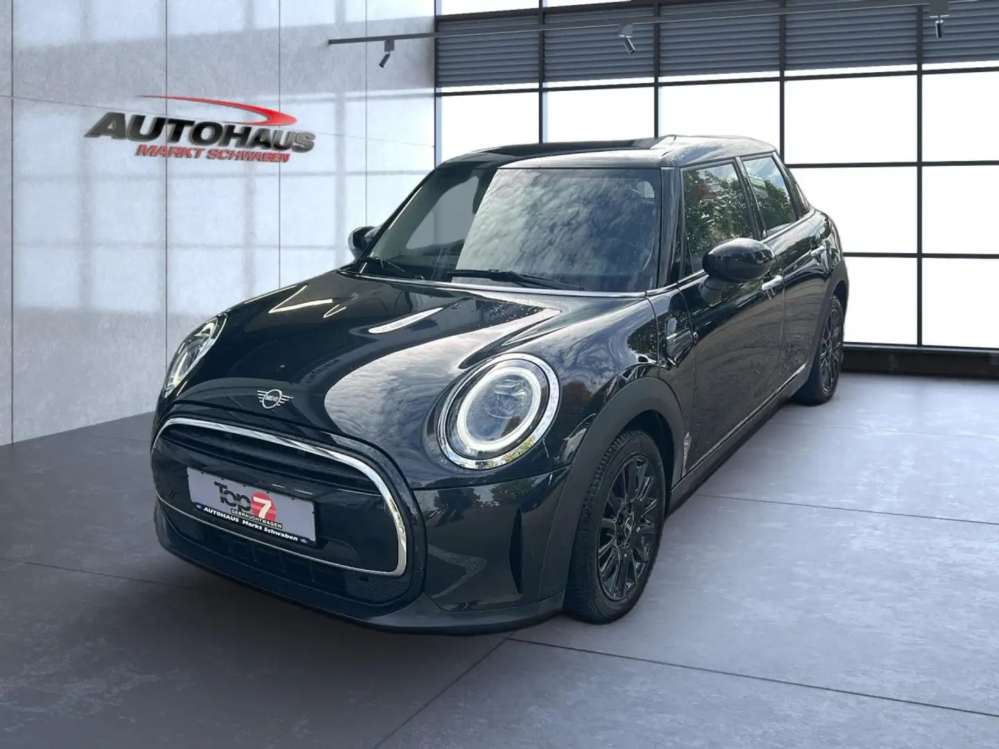 MINI Cooper One Classic Trim Bluetooth Navi LED Klima Noir - 2
