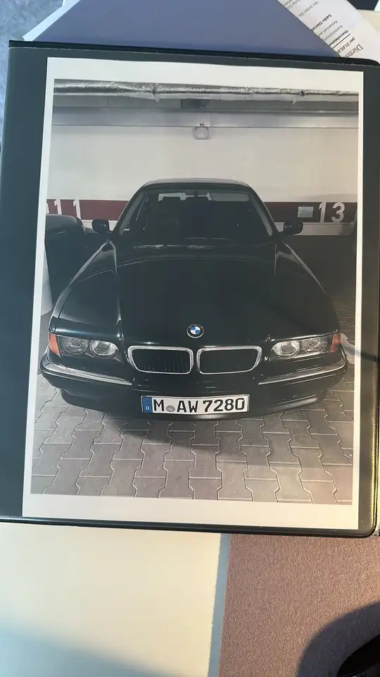 BMW 728i, foto 1