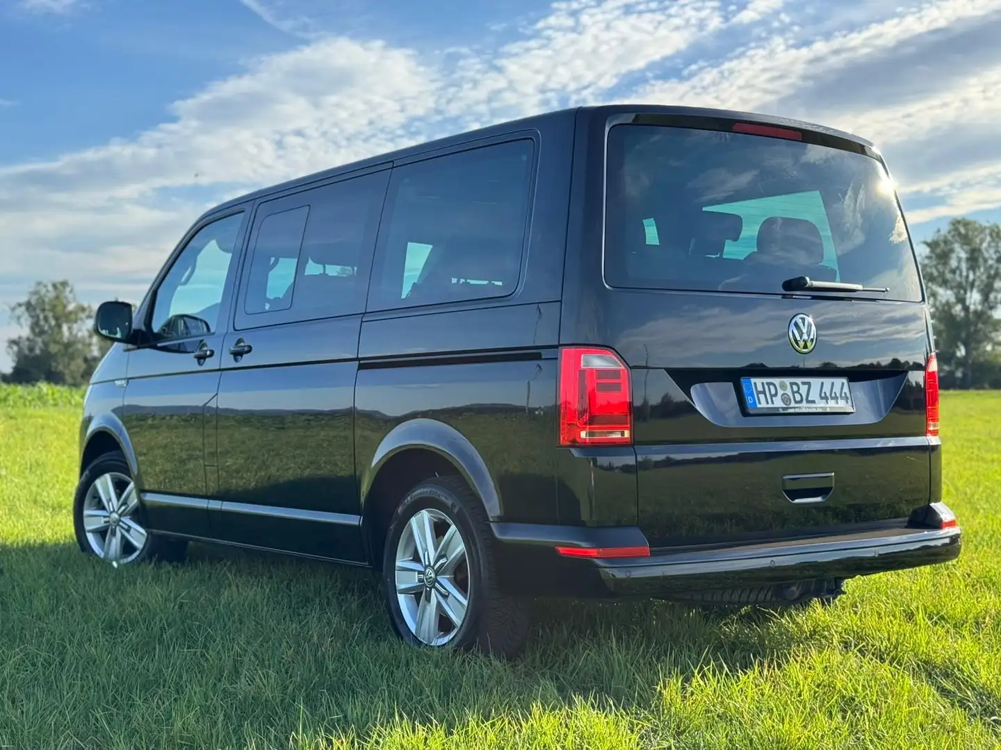 Volkswagen T6 Multivan Multivan Comfortline Schwarz - 2