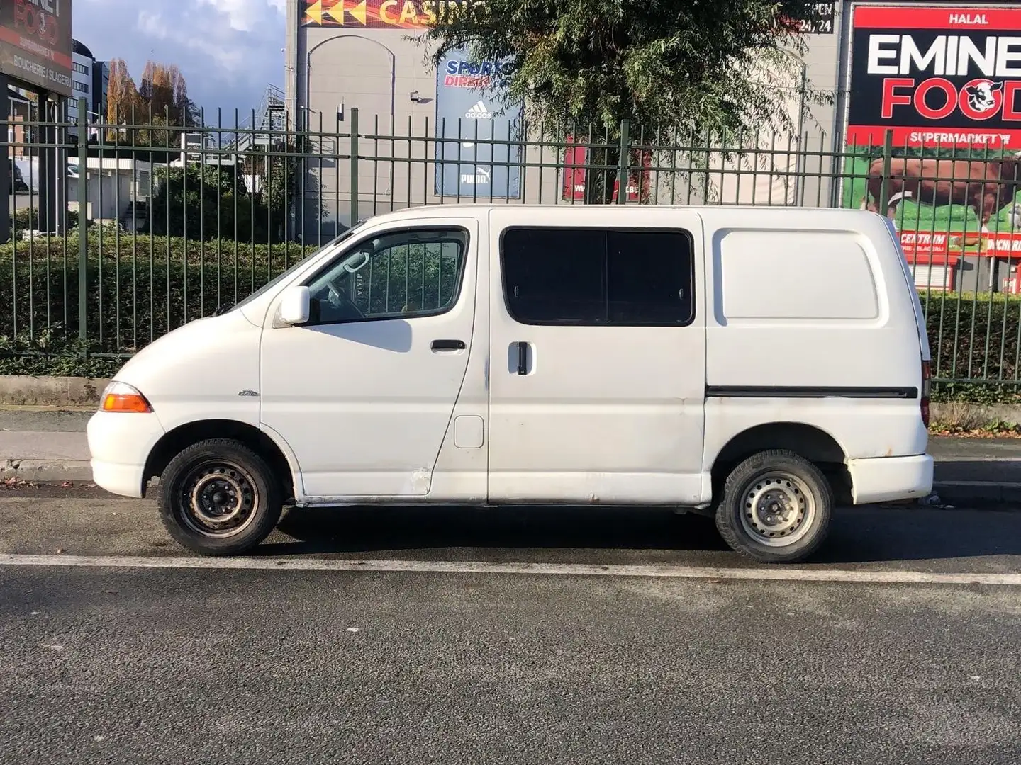 Toyota Hiace 2.5 Turbo D4D LX (Hayon/Achterklep) - 2