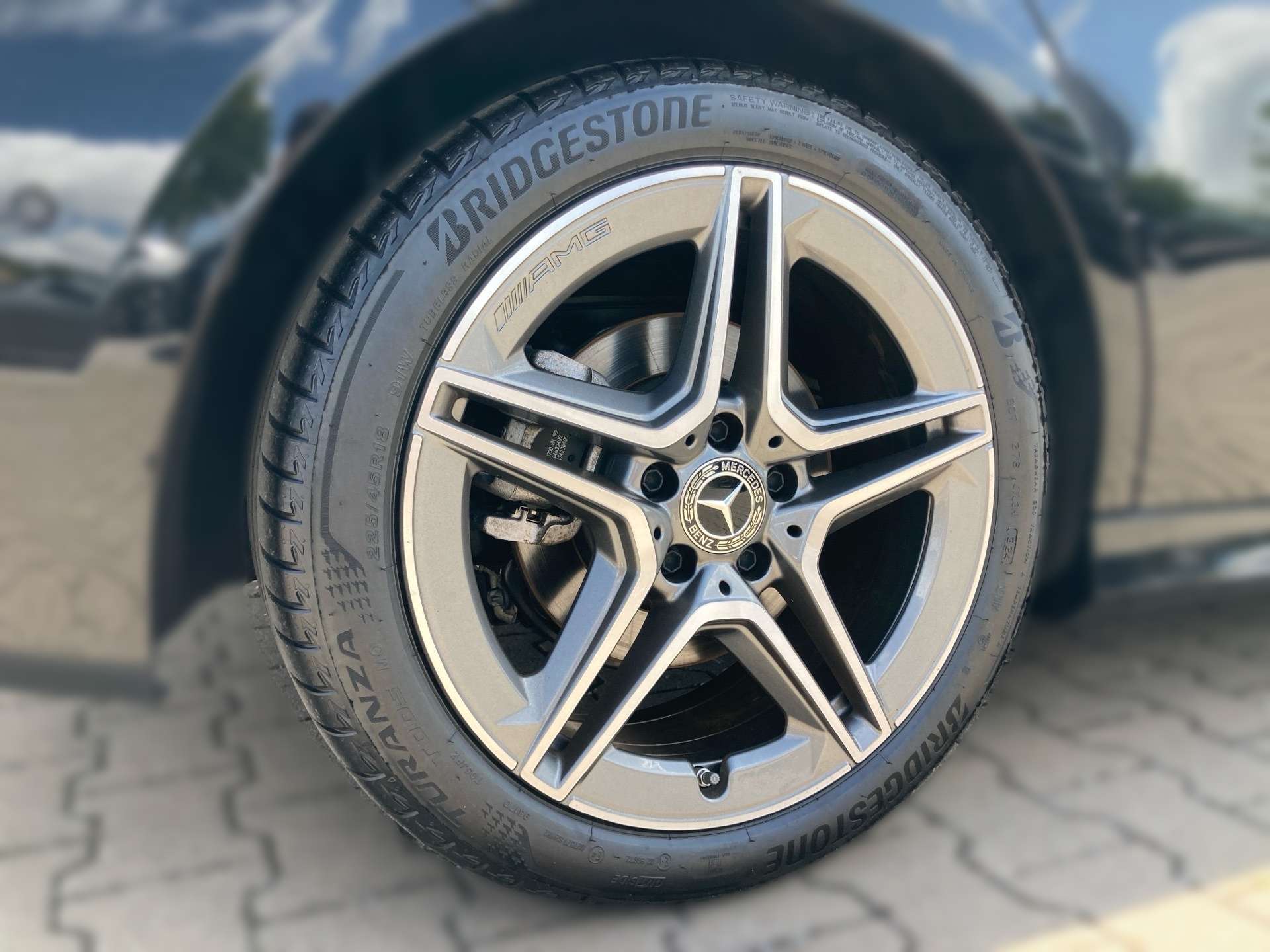 Mercedes-Benz A 220