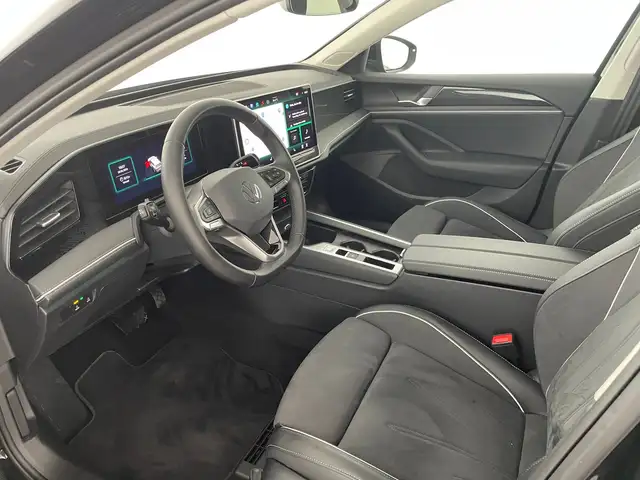 Volkswagen Passat view 8