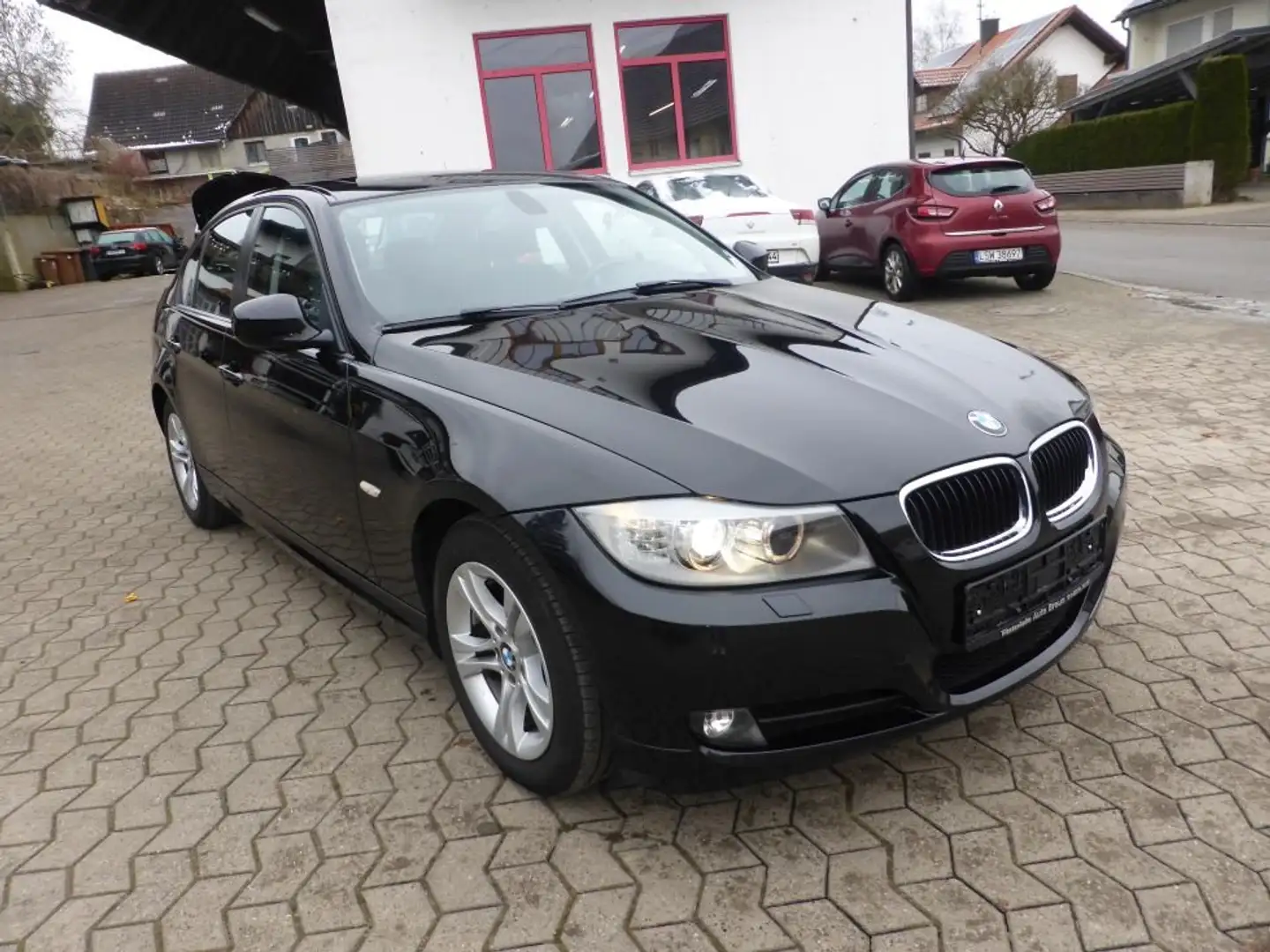 BMW 318 318i Noir - 1