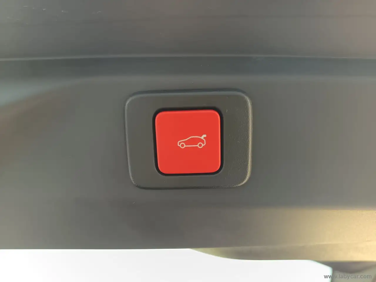 2026 Peugeot 3008 Hybrid 145 e-DCS6 GT, photograph 11
