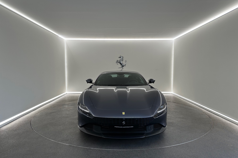 Ferrari Roma Blu Roma / Ferrari Approved — photo 2