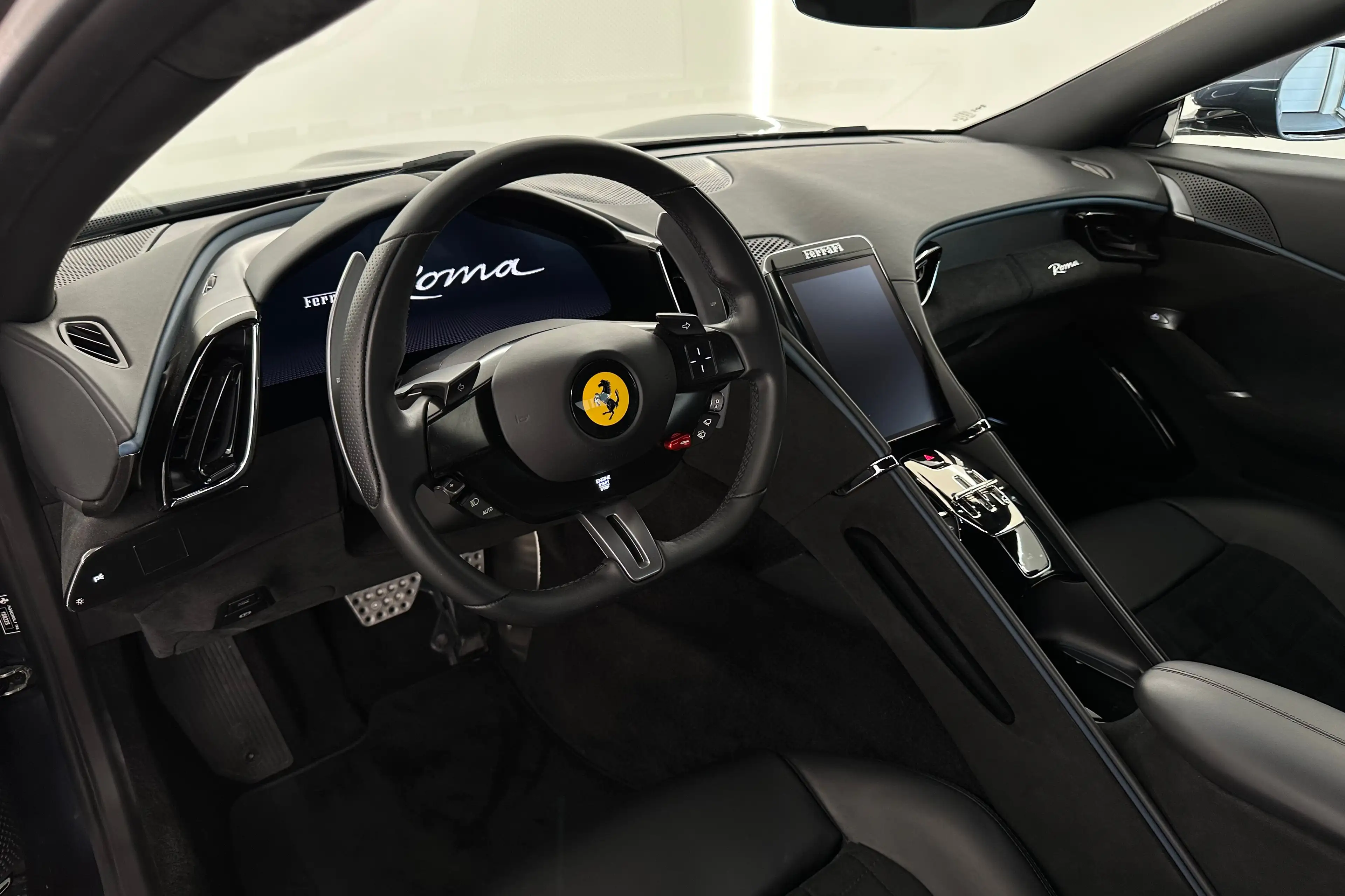 Ferrari Roma Blu Roma / Ferrari Approved — photo 11