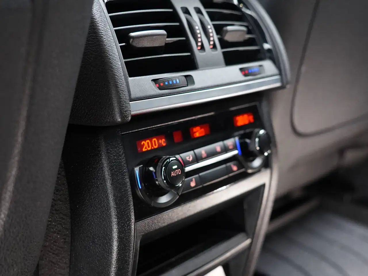 BMW X5 снимка BMW X5