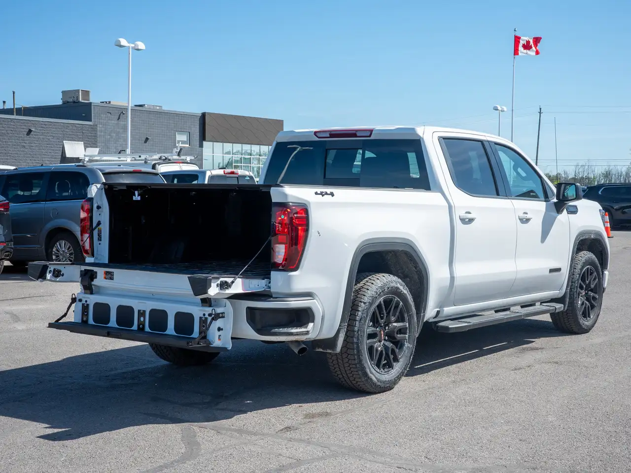GMC Sierra 1500 снимка GMC Sierra 1500