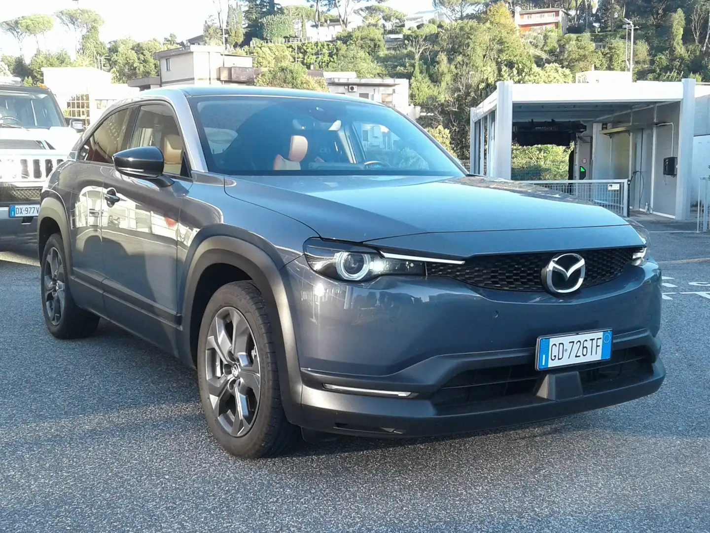 Mazda MX-30 MX-30 E SKI ACTIVE  automatica35,5kWh  OBC 7,4kW Gris - 1